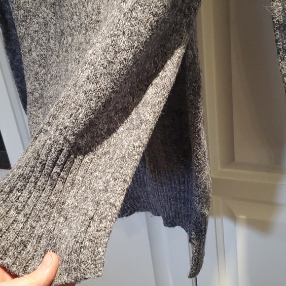 Knit turtleneck sweater - Picture 2 of 2